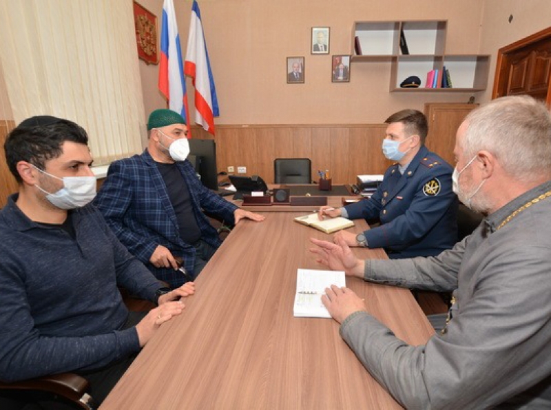 В Симферопольском следственном изоляторе № 1 состоялась рабочая встреча членов межрелигиозной группы.