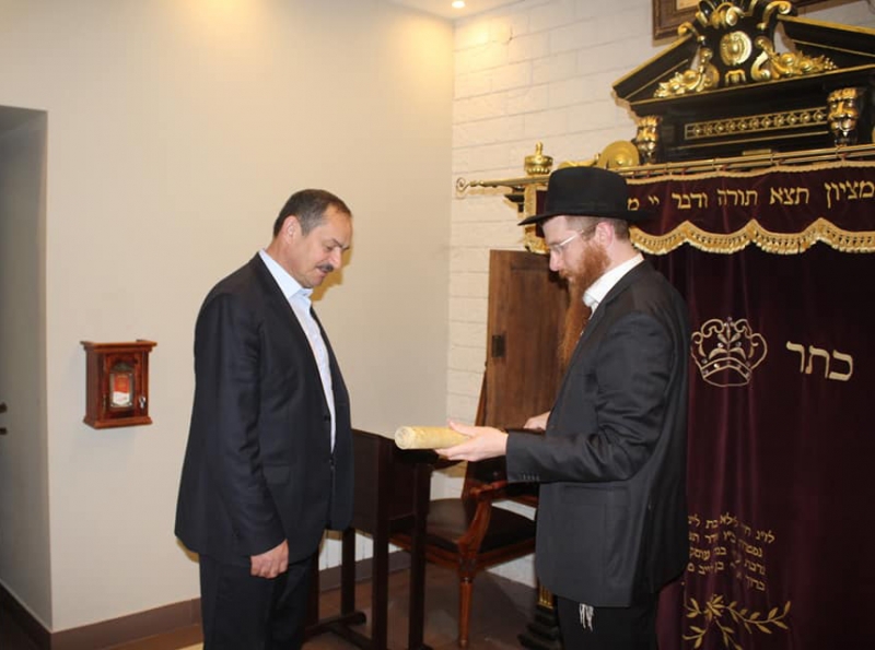 Встреча раввина Йехезкеля Лазара и Альберта Кангиева в синагоге на Краснознаменной, 78